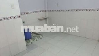 phòng trọ 18m2 đường tân Hoà đông phường Phú lâm