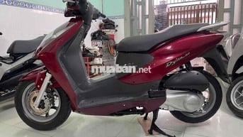 Honda Dylan màu Đỏ