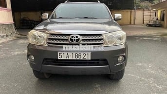 Toyota Fortuner 2011 Xăng Xám 108.000 km