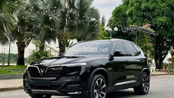 Vinfast Lux SA Premium 2022 - Màu đen - 2v7km