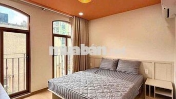 căn hộ dịch vụ studio ban công full nt mới ngay trung tâm q7