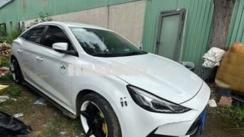 MG STD 2025 Trắng Tự động