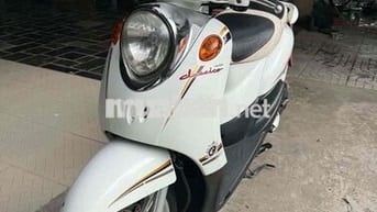 Xe tay ga Yamaha Mio Classico 211 Trắng