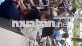 Nhà mặt tiền:9*10 tiện kinh doanh mua bán
