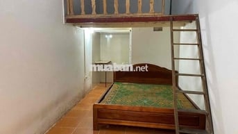 Cho thuê nhà cấp 4 rộng thoáng máy sạch sẽ,an ninh tốt