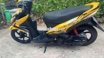 Yamaha Luvias Vàng Zin