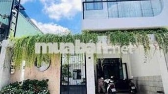 NHÀ PHỐ FULL NỘI THẤT HIỆN ĐẠI 1/ TÔKY GẦN TRƯỜNG , CHỢ BẮP..