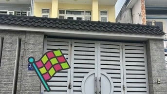 Cho thuê nhà 16 triệu , 3 tầng ,  mặt đường ô tô ,  