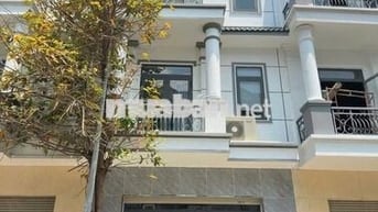 Bán nhà mặt tiền DT747 đối diện KCN Nam Tân Uyên Bình Dương 