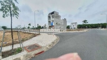  chị gái chuyển công tác  cần sang lại lô đất 