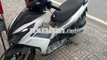 Honda Airblade 2013 Trắng đen