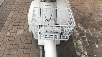 Honda Cub Trắng Cổ điển