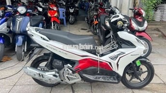 Honda Air Blade Trắng đỏ đã sử dụng
