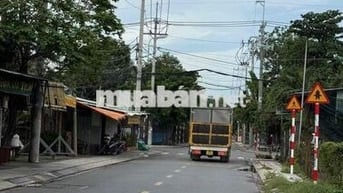 đất mt nguyễn thị đành . 400m2 thổ cư 200m2. 10,5tỷ tl