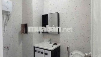 🏢 CHO THUÊ NHÀ NGUYÊN CĂN – MẶT TIỀN NGÔ QUYỀN, QUẬN 10  📍 Vị trí đẹp,