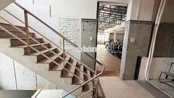 Cho Thuê Nhà Mặt Tiền Lê Hồng Phong Nha Trang Ngang 14m Diện tích 370m