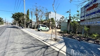 Nhà mặt tiền đường Nhị Bình 15, mới làm đường sạch sẽ.