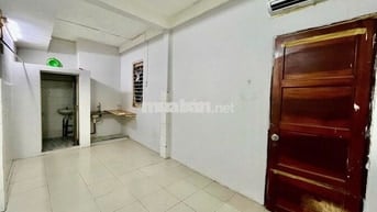 Giá 3tr Đường Bà Hạt Quận 10 - Giao Nguyễn Tri Phương gần UEH