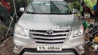 Toyota Innova 2015 Tự động Bạc