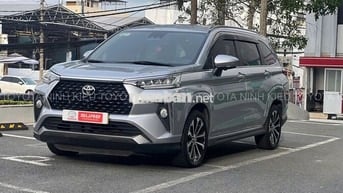 Toyota Veloz Cross Top 2025 Bạc 27.000 Km