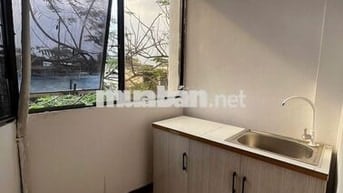 TRỌ BÌNH THẠNH 4TR7 CÓ BAN CÔNG CÓ GÁC
