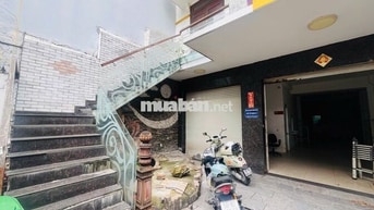 NHÀ CHO THUÊ NGUYÊN CĂN MẶT TIỀN ĐƯỜNG PHẠM VẤN 8X28M 4L GẦN TRƯỜNG
