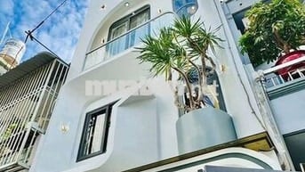 Cho thuê nguyên căn Nguyễn Văn Khối cao cấp