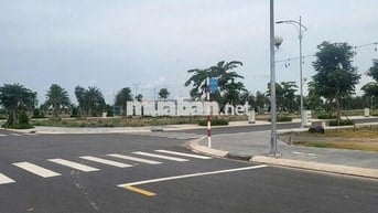 Bán gấp lô đất KDC ngay chợ Đại Phước 100m2 giá chỉ 1,879 tỷ bao thuế