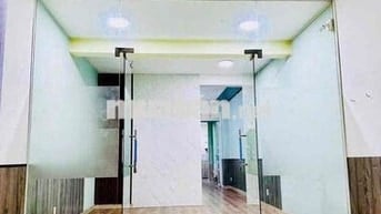 CHO THUÊ NHÀ MẶT TIỀN CHỢ TÂN QUY  (5 TẦNG, 7 phòng,)