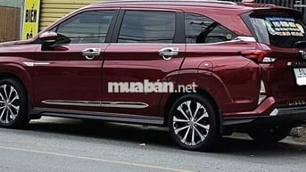 Toyota Veloz Cross, TOP, 2024 Đỏ 7 chỗ 17839 km