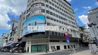 Bán Toà Nhà Trung Tâm  Q5  Vị Trí Vàng Góc Ngã 4