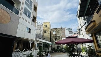 🍍NHÀ BÁN .Lê quang định SÁT PHÚ NHUẬN . 135 m2-3 tầng BTCT sân thượng