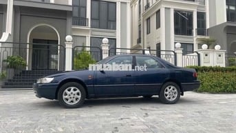 Toyota Camry 2002 Xanh đậm