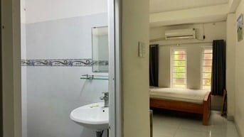 CHO THUÊ PHÒNG LẦU 1 ĐƯỜNG HOÀNG DIỆU, Q . 4 GIÁ 4 TRIỆU.