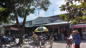 Cho thuê đất 10x20m. Đường vào chợ Phú Thuận, phường Phú Thuận, TP.HCM
