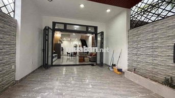 083 CHO THUÊ NHÀ ĐẸP 3 TẦNG FULL NỘI THẤT