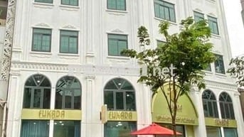 Cho thuê VP Vĩnh Khánh Q4, 90m2, sàn đẹp, view kính thoáng