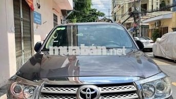 Toyota Fortuner 2010 Xám Tự động 7 chỗ