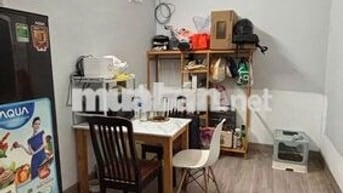 2 phòng ngủ nguyên lầu 60m2 có ban công máy giặt riêng 7tr5/tháng