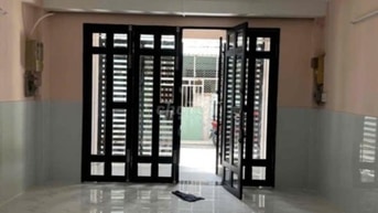 12tr_nhà mới lửng lầu_4.3x16m_hẻm ô tô Lũy Bán Bích_cho thuê nhà Quận 