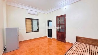 Cho thuê nhà - Văn Cao/Ba Đình/Hà Nội