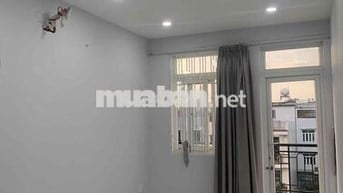 Phòng 23M2 có ban công ngay Gigamall