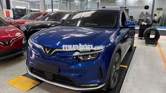 VF8 Plus 2023 Xanh dương nội thất nâu xe đẹp