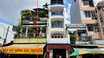 BÁN NHÀ MẶT TIỀN CHỢ NGUYỄN TRI PHƯƠNG : 129 NGUYỄN LÂM - P. 6 - Q. 10