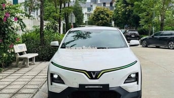 VinFast VF6 Eco 2024 Trắng 130000 km