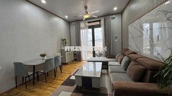 Nhà đẹp 1 trệt 2 lầu  hẻm xe hơi 70m2 (5x14m) chỉ 2ty350 tại Đà Lạt