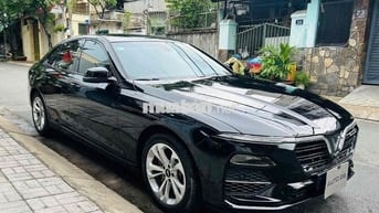 VINFAST Lux A Base 2021 Đen 62.000 km