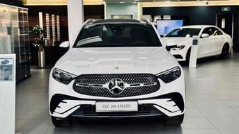 Mercedes-Benz GLC 300 4Matic V3 Trưng bày