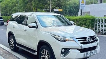 Toyota Fortuner 4x4 AT 2019 Trắng Xăng 75.000 km