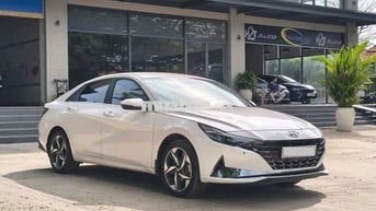 HYUNDAI ELANTRA 2.0 AT CAO CẤP 2024 GIA ĐÌNH LƯỚT